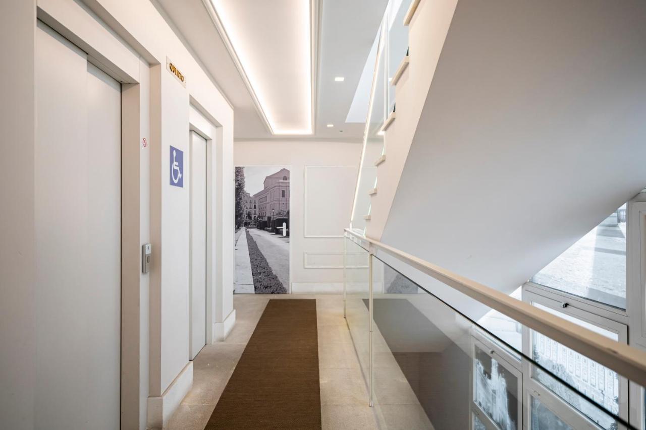 For You Rentals Temporal Royal Palace Csv40 Madri Exterior foto